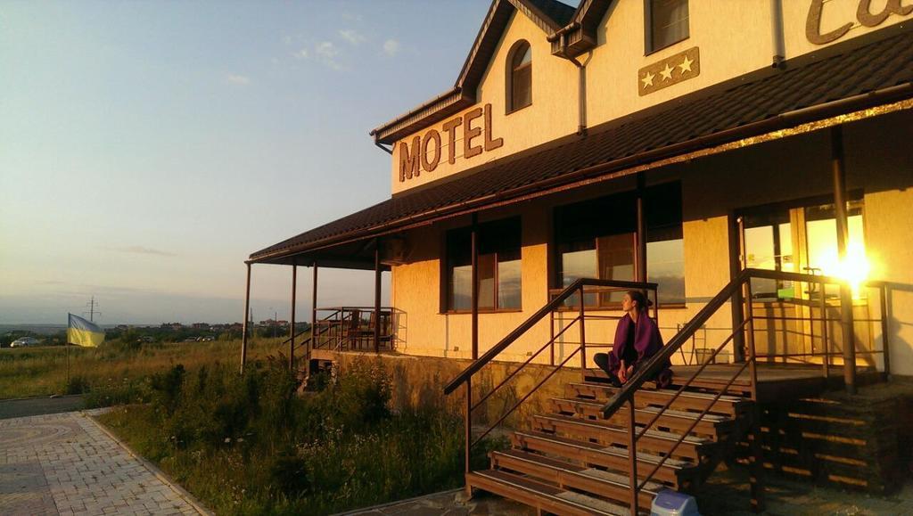Motel Sacvoyage Κχαρκίβ Εξωτερικό φωτογραφία